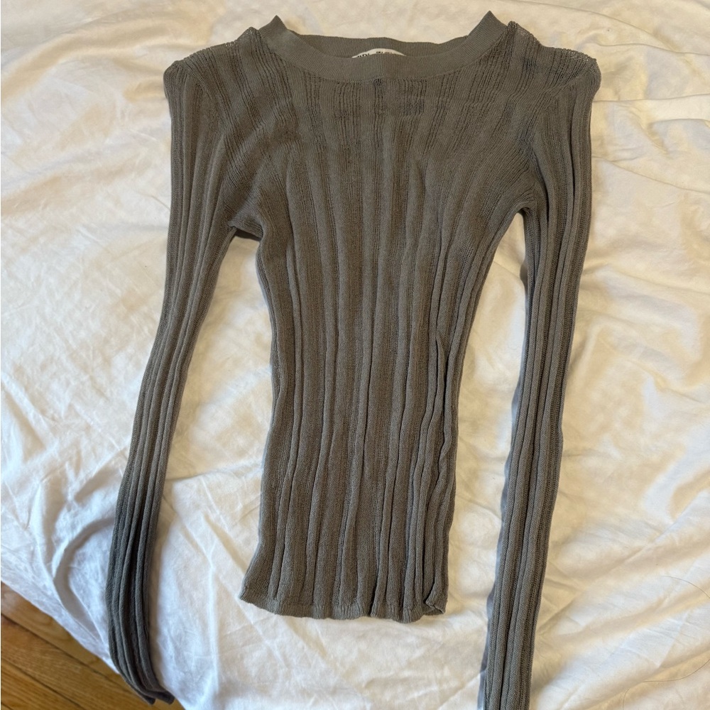 Mesh Zara Long Sleeve Top in Gray